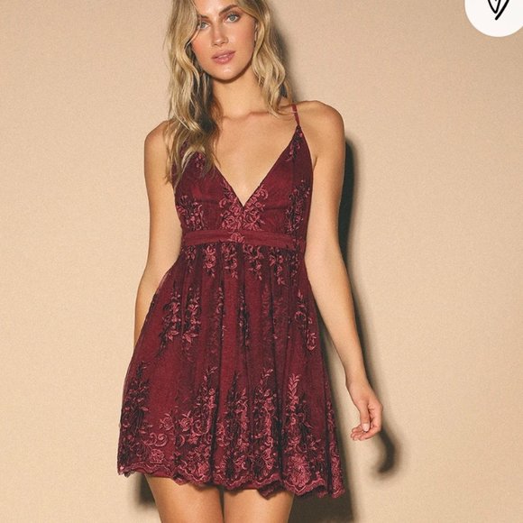 Lulu's Dresses & Skirts - NWT Lulus A Love to Remember Wine Red Lace Backless Skater Dress - Size XS